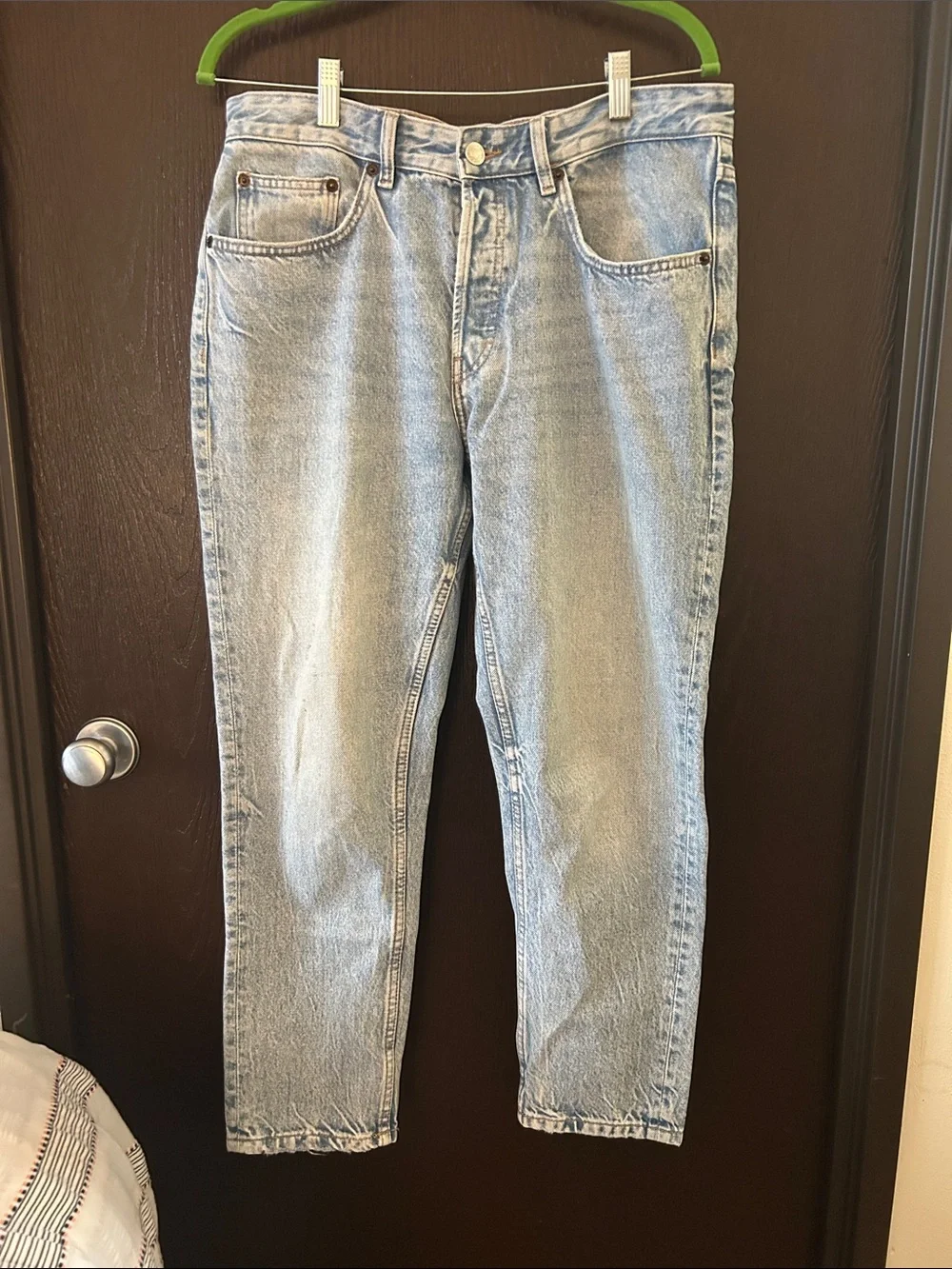 Zara Light Wash 32/26 Men’s Classic Straight Button Front Closure Jeans